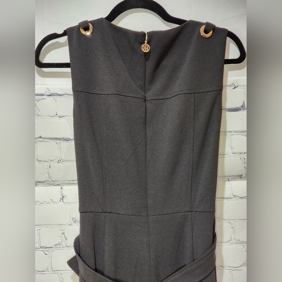 Tommy Hilfiger Women's sleeveless Tie Waist, Solid slim jumpsuit, Black, Size 8 - Picture 4 of 9